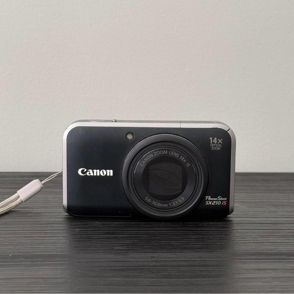 Canon Powershot SX210 IS digital camera